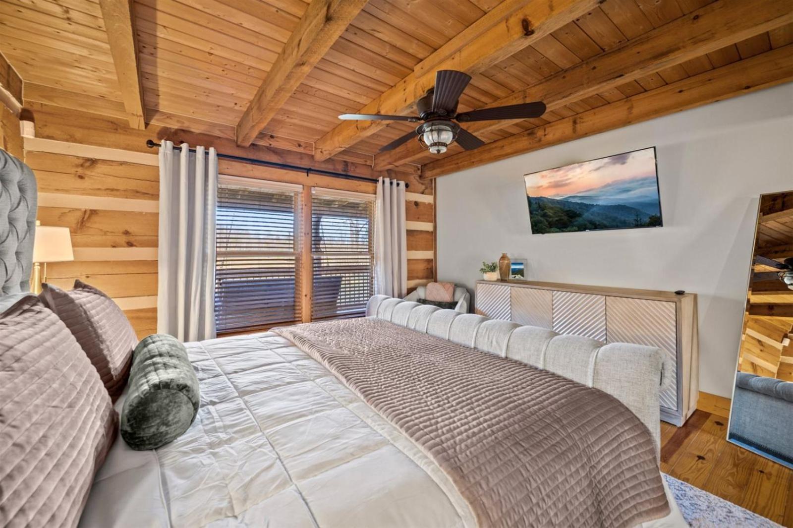 Hidden Star Hideaway-Blackberry Farm-Smoky Mtn Nat Park-Hot Tub- Fire Pit- Fenced Yard- Pet Friendly Walland Dış mekan fotoğraf
