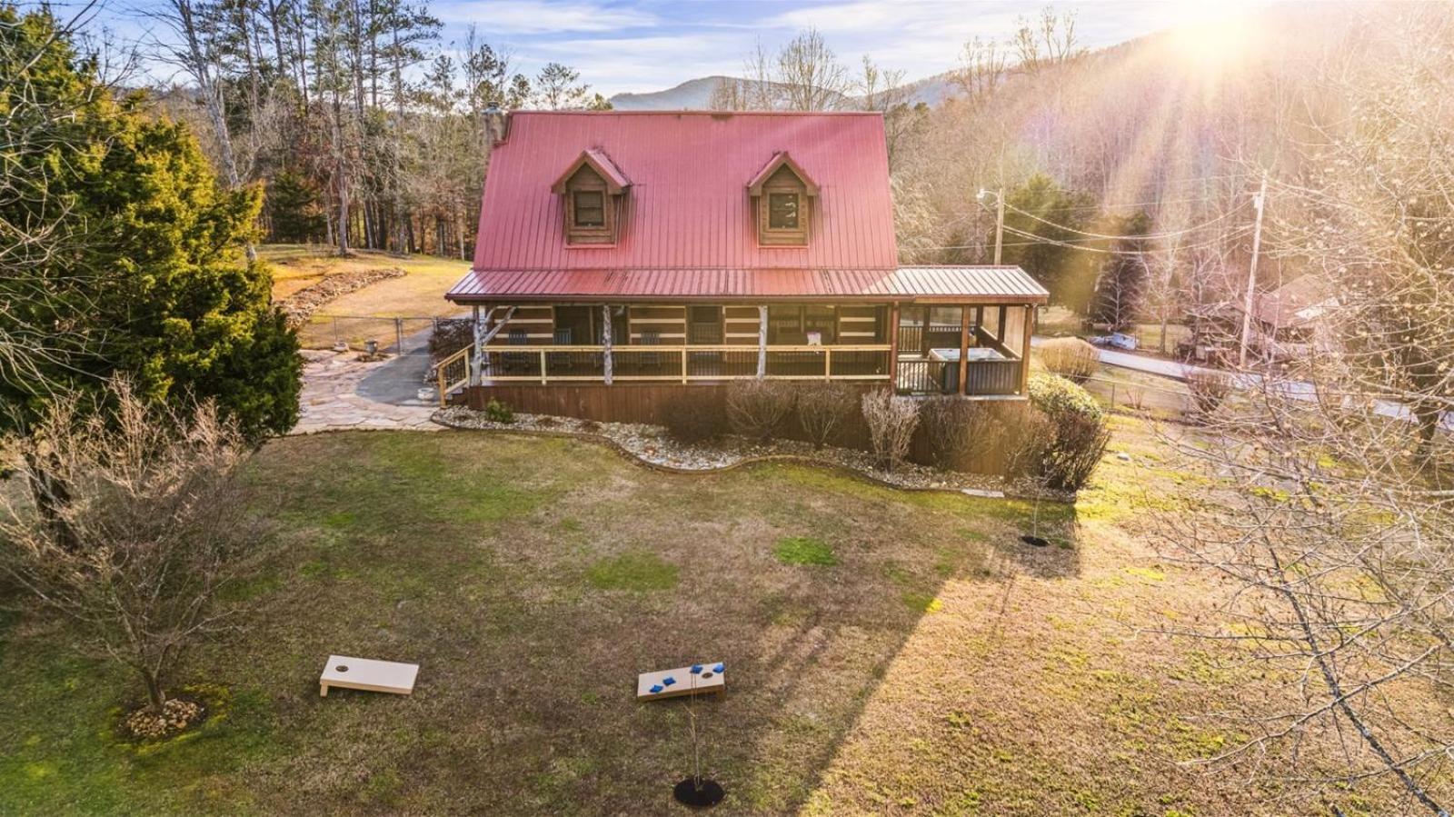 Hidden Star Hideaway-Blackberry Farm-Smoky Mtn Nat Park-Hot Tub- Fire Pit- Fenced Yard- Pet Friendly Walland Dış mekan fotoğraf