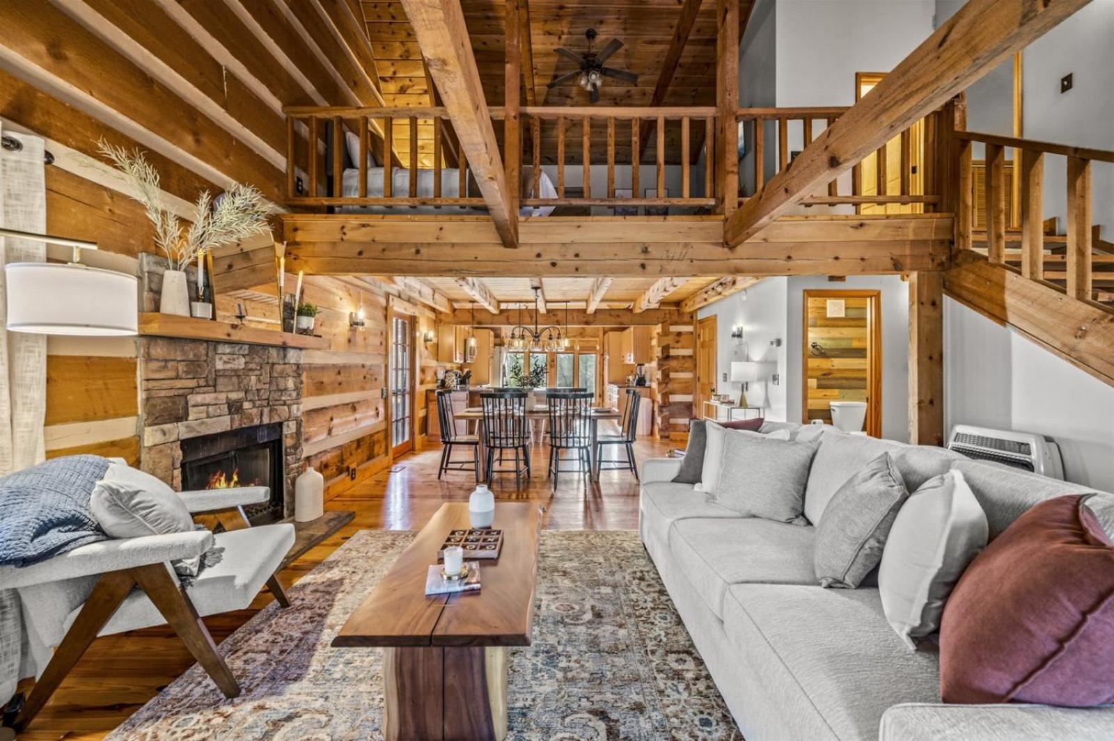 Hidden Star Hideaway-Blackberry Farm-Smoky Mtn Nat Park-Hot Tub- Fire Pit- Fenced Yard- Pet Friendly Walland Dış mekan fotoğraf