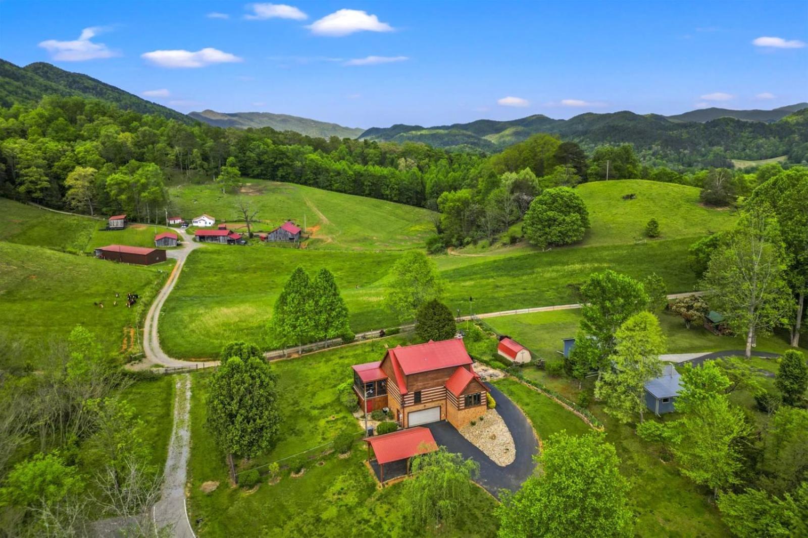 Hidden Star Hideaway-Blackberry Farm-Smoky Mtn Nat Park-Hot Tub- Fire Pit- Fenced Yard- Pet Friendly Walland Dış mekan fotoğraf