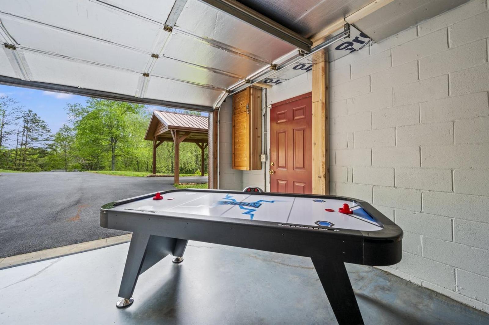 Hidden Star Hideaway-Blackberry Farm-Smoky Mtn Nat Park-Hot Tub- Fire Pit- Fenced Yard- Pet Friendly Walland Dış mekan fotoğraf