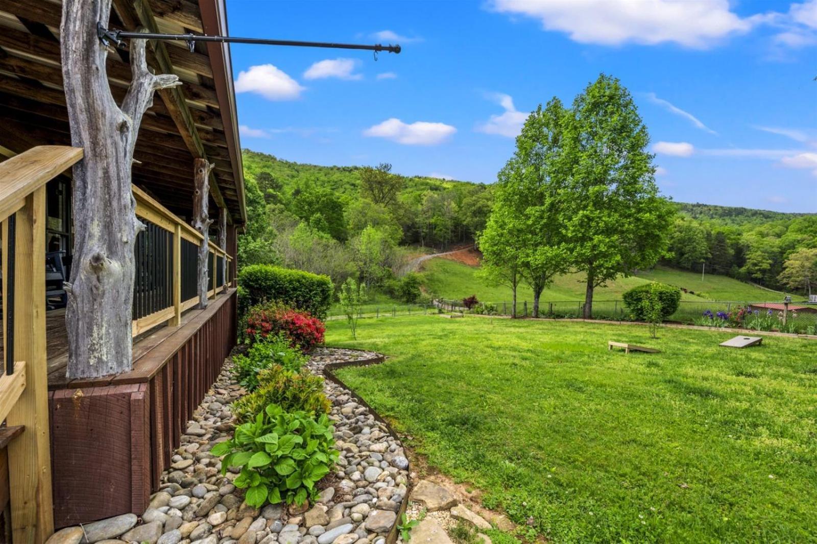 Hidden Star Hideaway-Blackberry Farm-Smoky Mtn Nat Park-Hot Tub- Fire Pit- Fenced Yard- Pet Friendly Walland Dış mekan fotoğraf