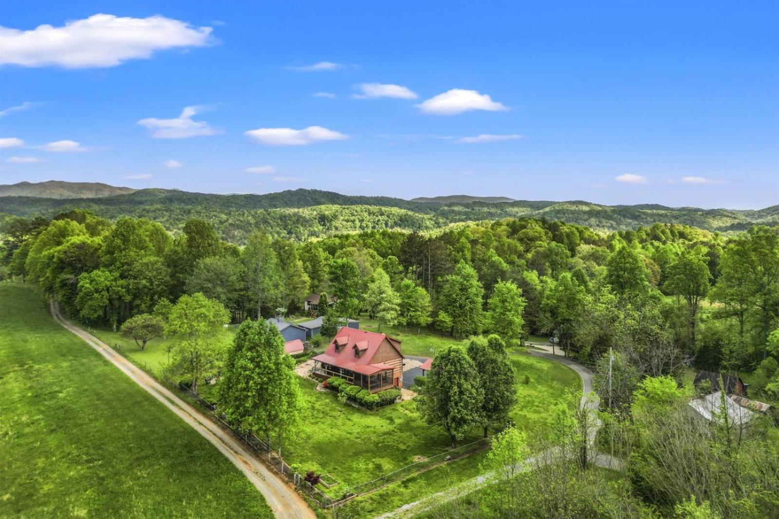 Hidden Star Hideaway-Blackberry Farm-Smoky Mtn Nat Park-Hot Tub- Fire Pit- Fenced Yard- Pet Friendly Walland Dış mekan fotoğraf